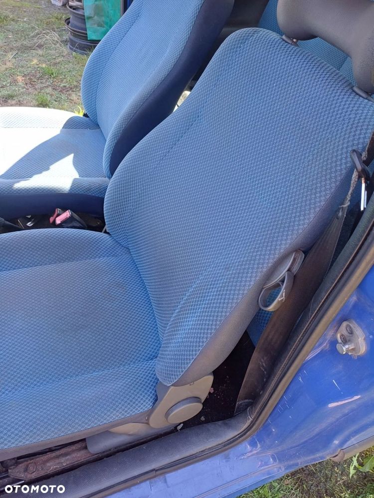 Fotel lewy kierowcy FIAT Seicento 98-2002 r sprawny ładny 451/A - 2