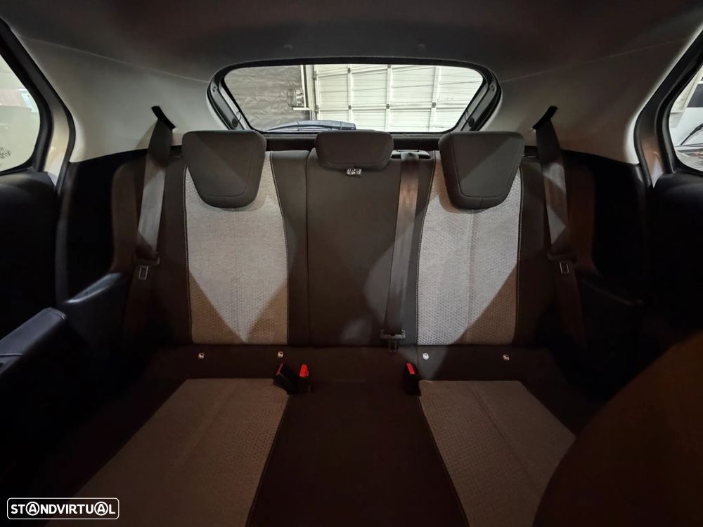 Opel Corsa 1.2 T Edition Aut. - 6