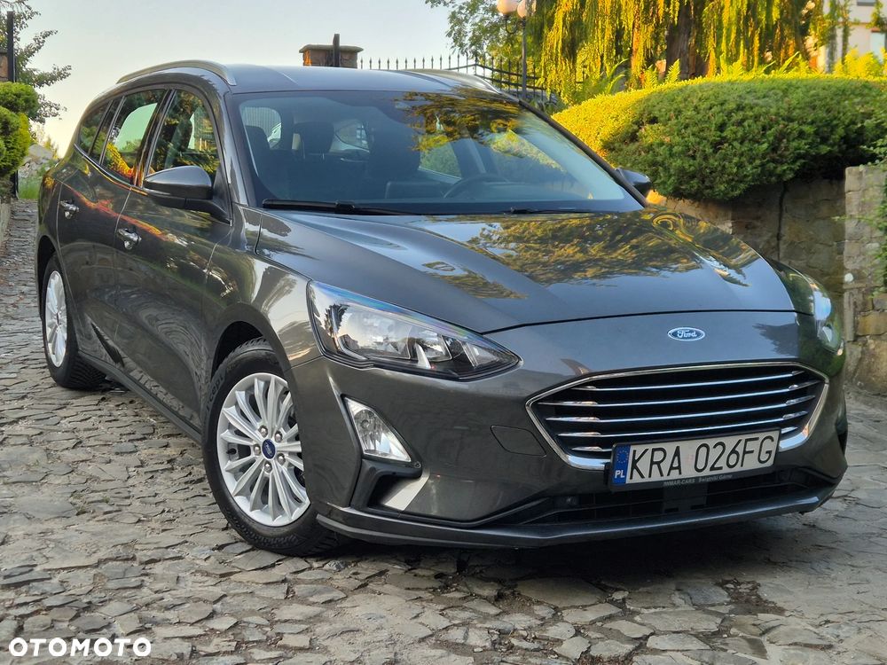 Ford Focus 1.5 EcoBlue Start-Stopp-System TITANIUM DESIGN - 17