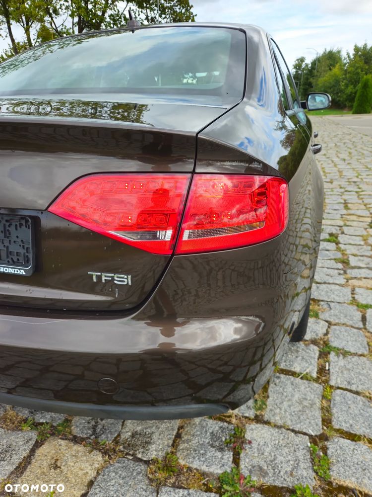 Audi A4 Limousine - 6