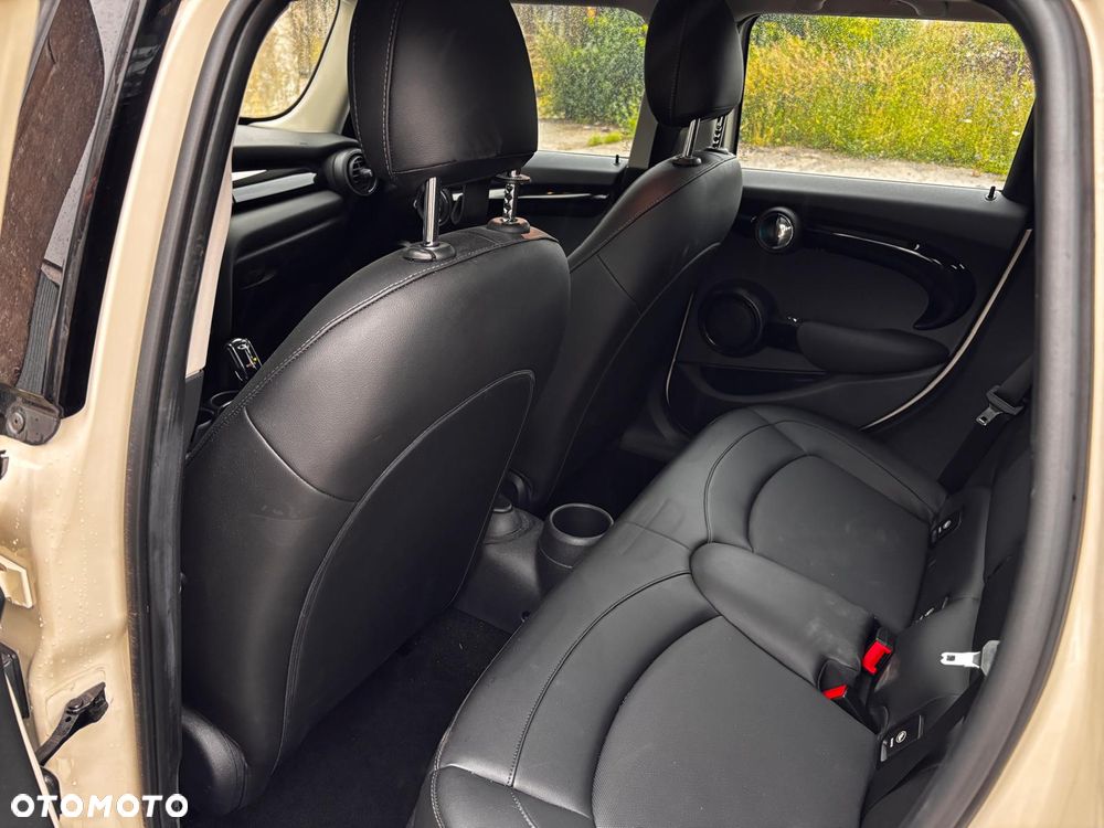 MINI Cooper Classic Trim - 15