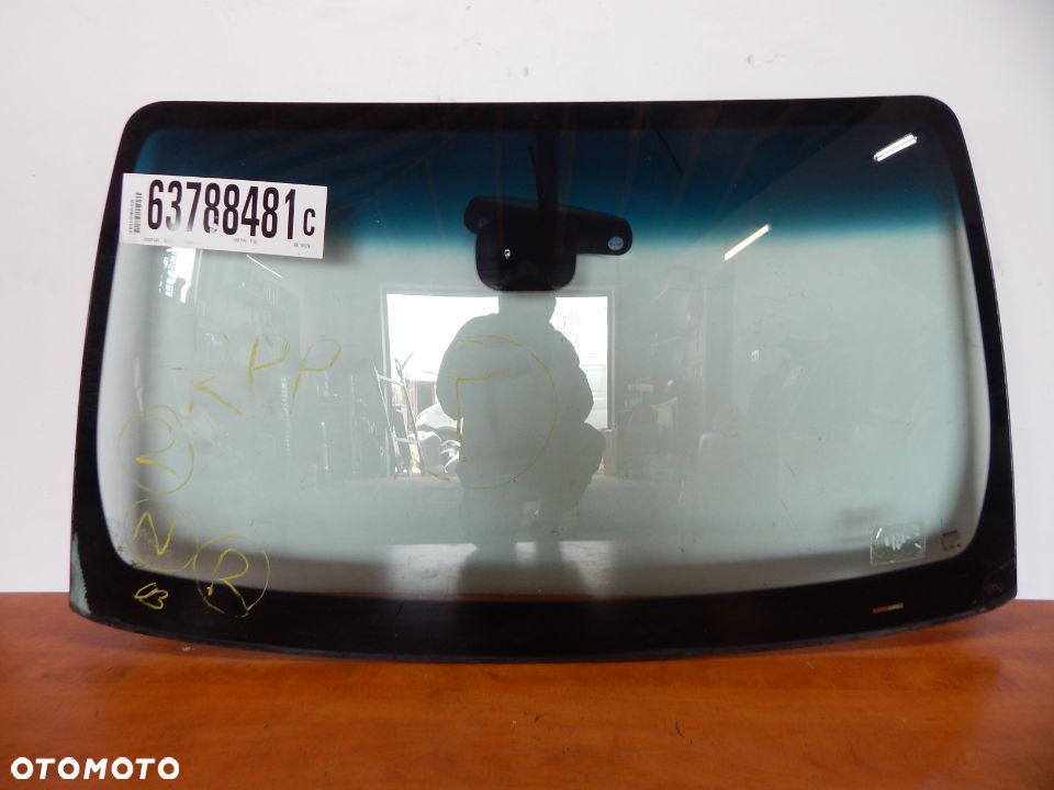 Szyba przednia czołowa Nissan PATHFINDER R51 Navara 05-12 Łuków części - 1