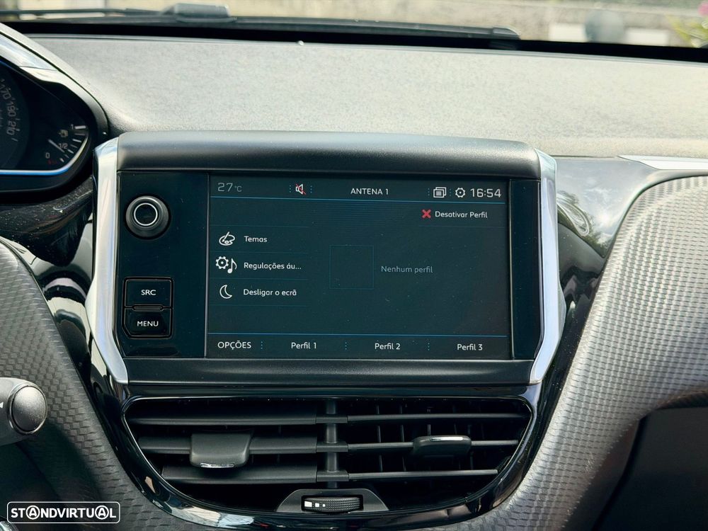 Peugeot 2008 1.2 PureTech Allure Pack - 24