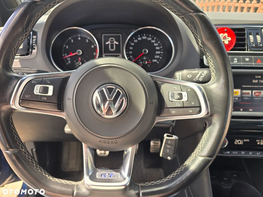 Volkswagen Polo - 26