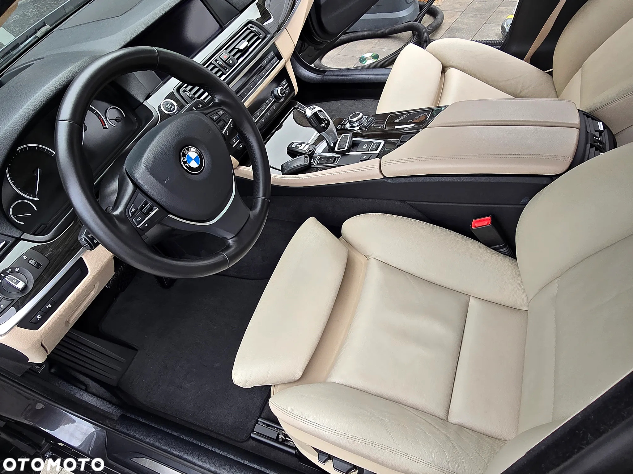 BMW Seria 5 520d Touring Luxury Line - 3
