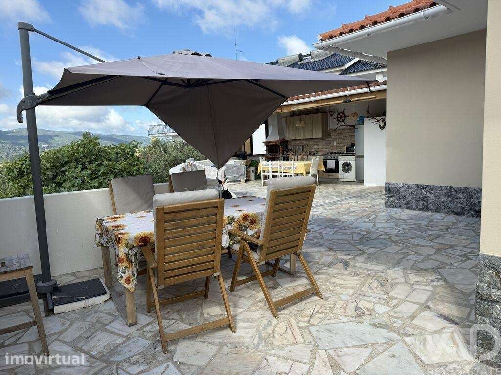 Moradia isolada T4 em Sintra - Grande imagem: 4/34