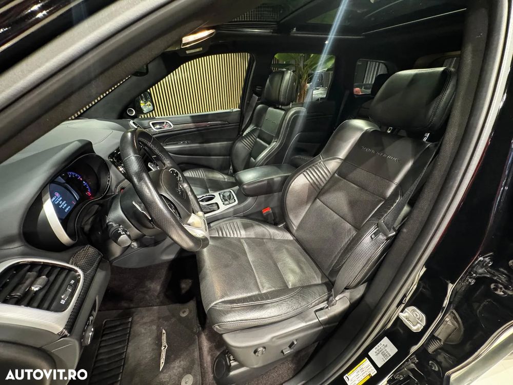 Jeep Grand Cherokee - 25