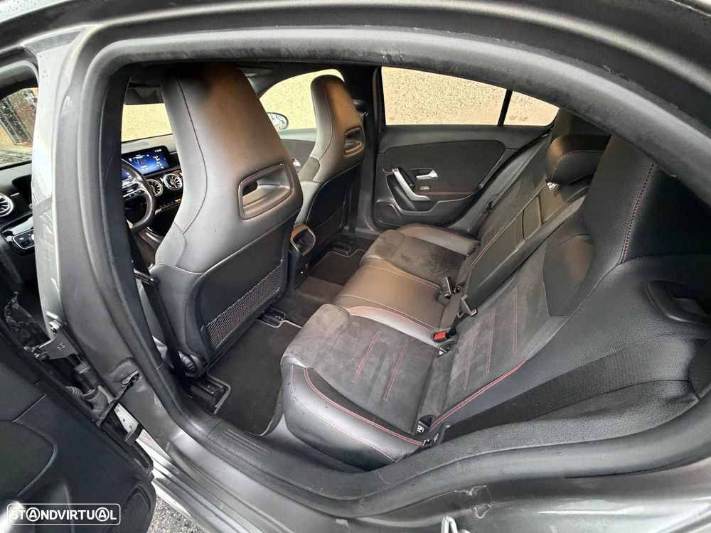 Mercedes-Benz A 250 - 10