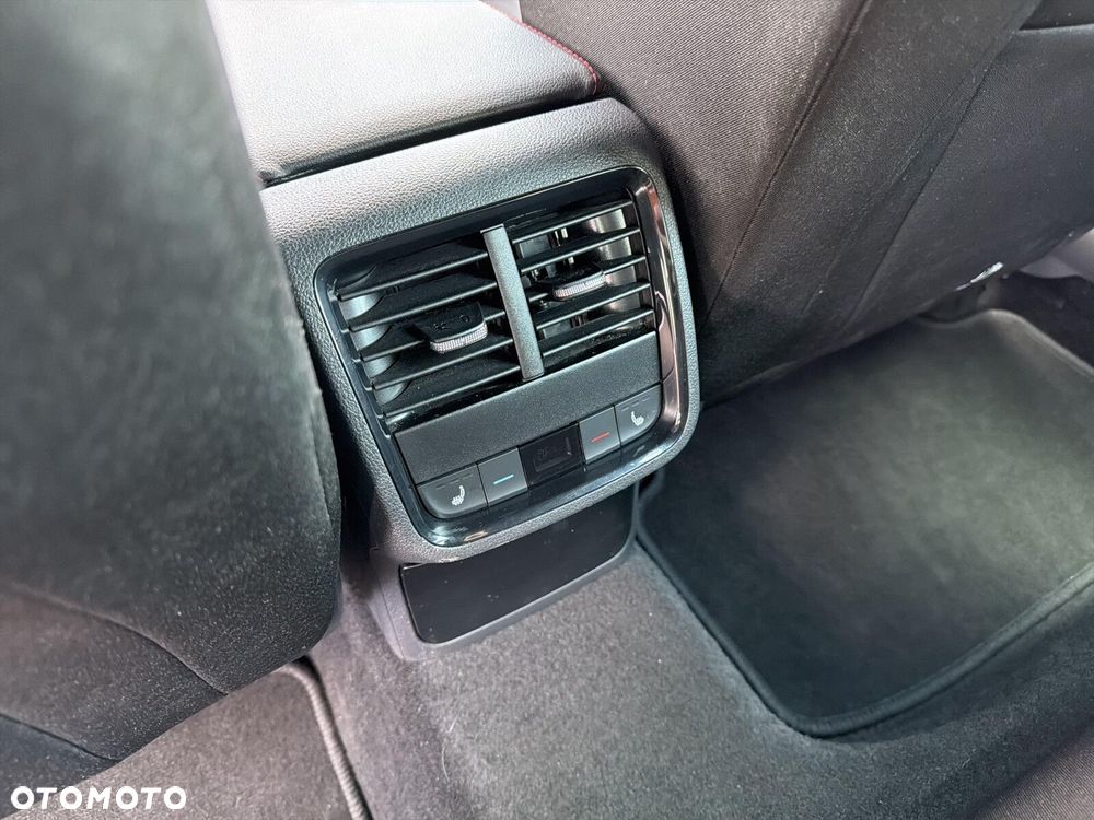 Skoda Octavia 2.0 TDI RS DSG - 37