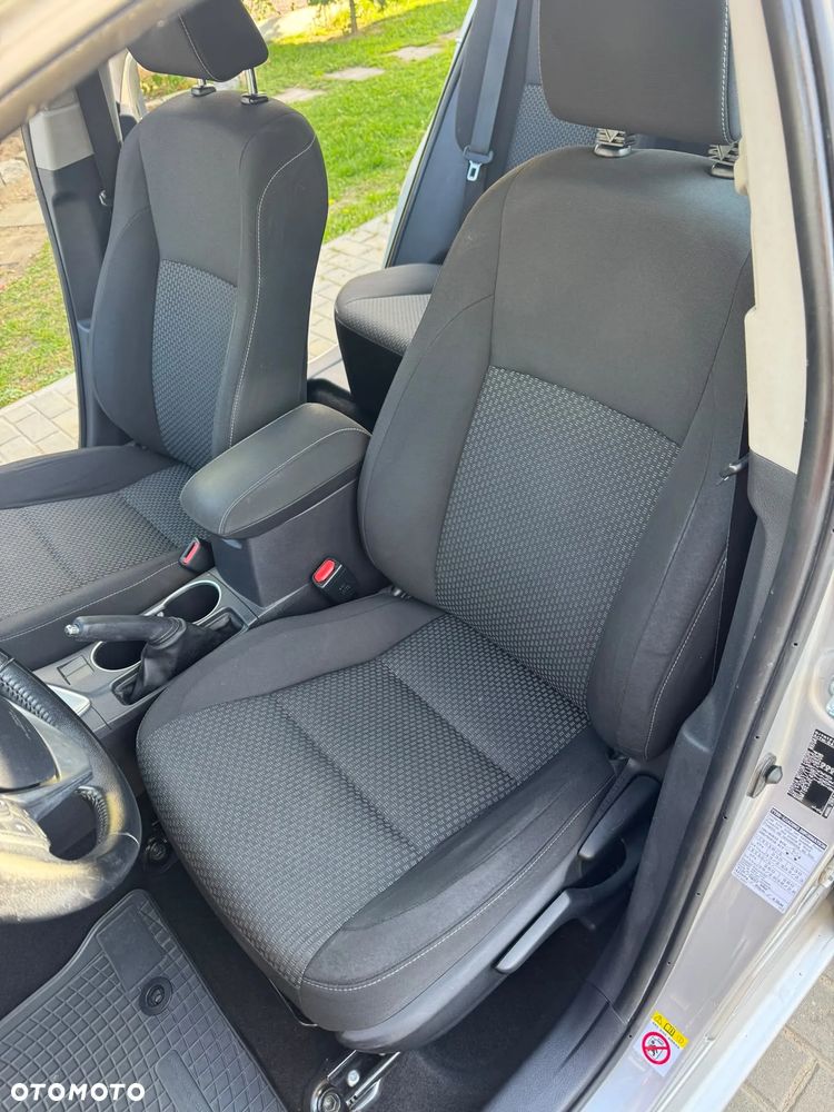 Toyota Corolla - 11