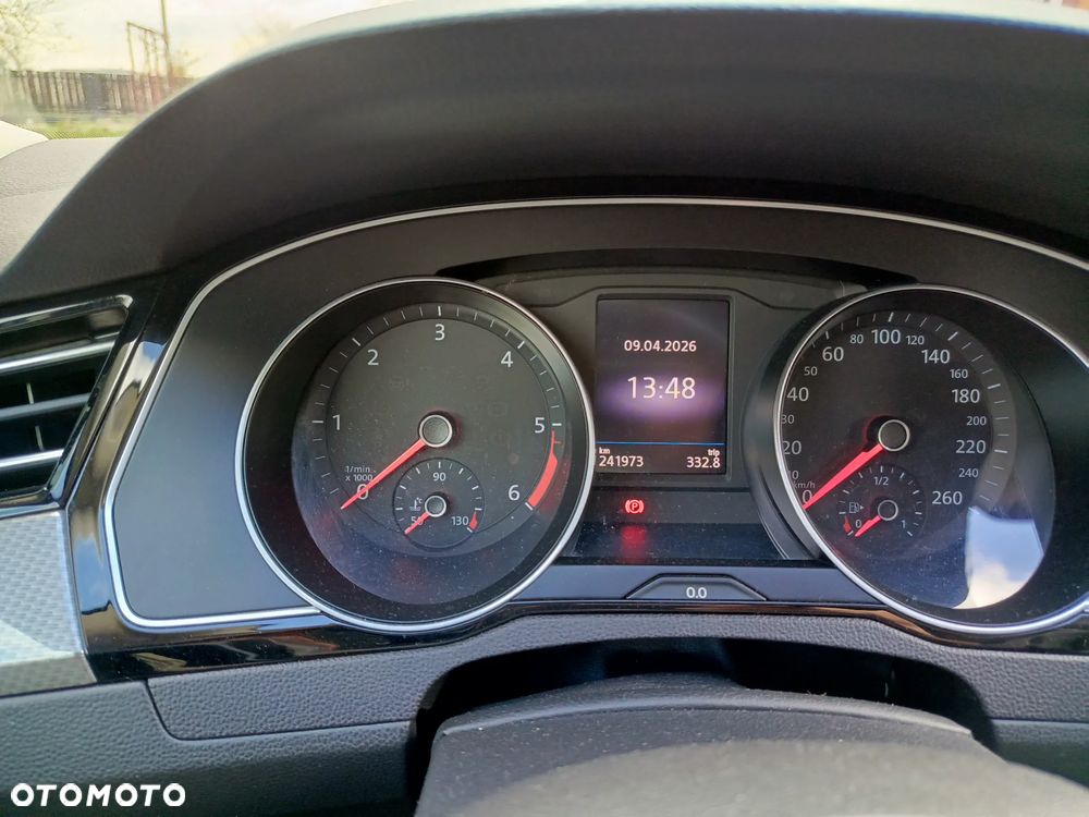 Volkswagen Passat 2.0 TDI BMT 4Mot Highline DSG - 31