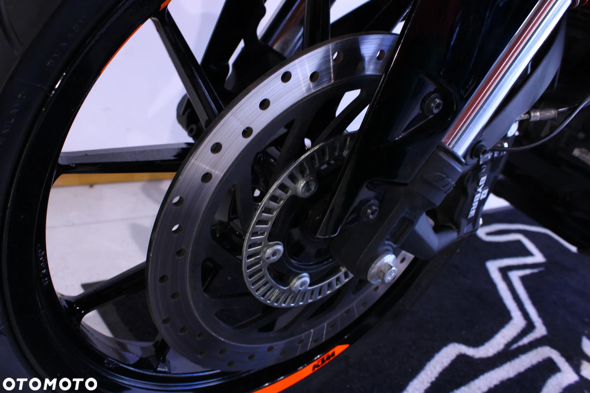KTM Duke - 22