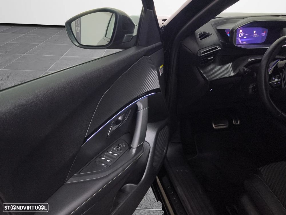 Peugeot e-2008 GT - 24
