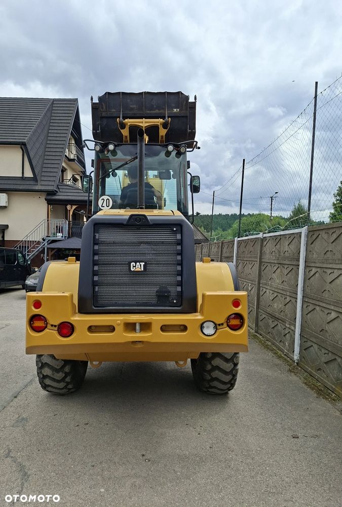 Caterpillar CAT 914 M - 7