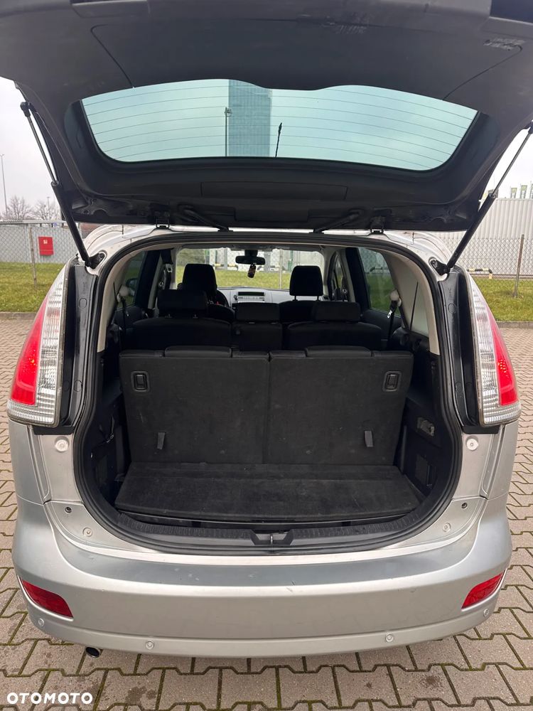 Mazda 5 2.0 Exclusive + - 7