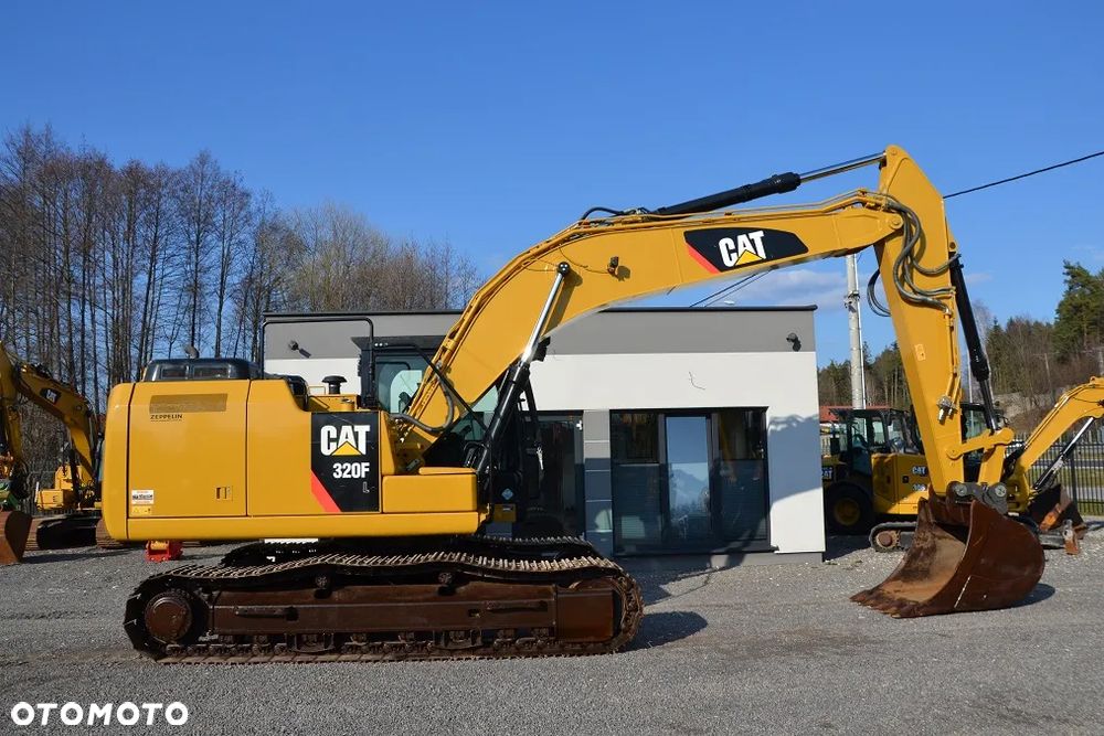 Caterpillar CAT 320 F - 12