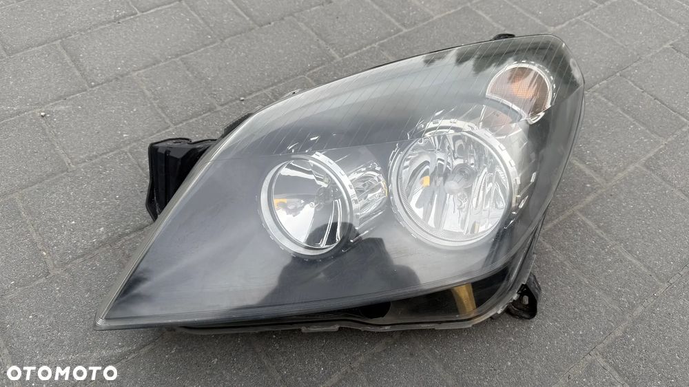 Lampa czarna Lewy PRZÓD OPEL ASTRA H HELLA III 2004-2014 przednia lewa reflektor Hella black - 2