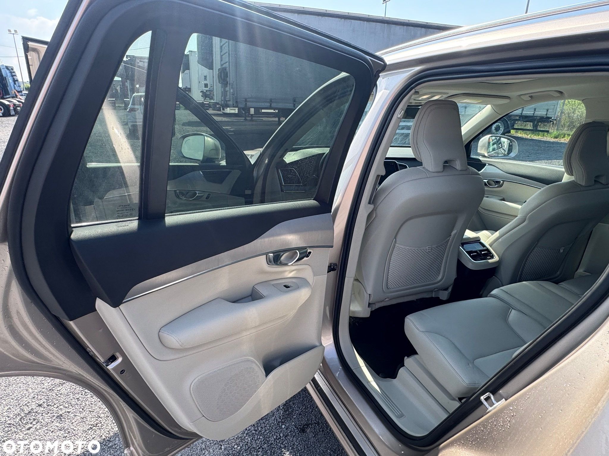 Volvo XC 90 - 14