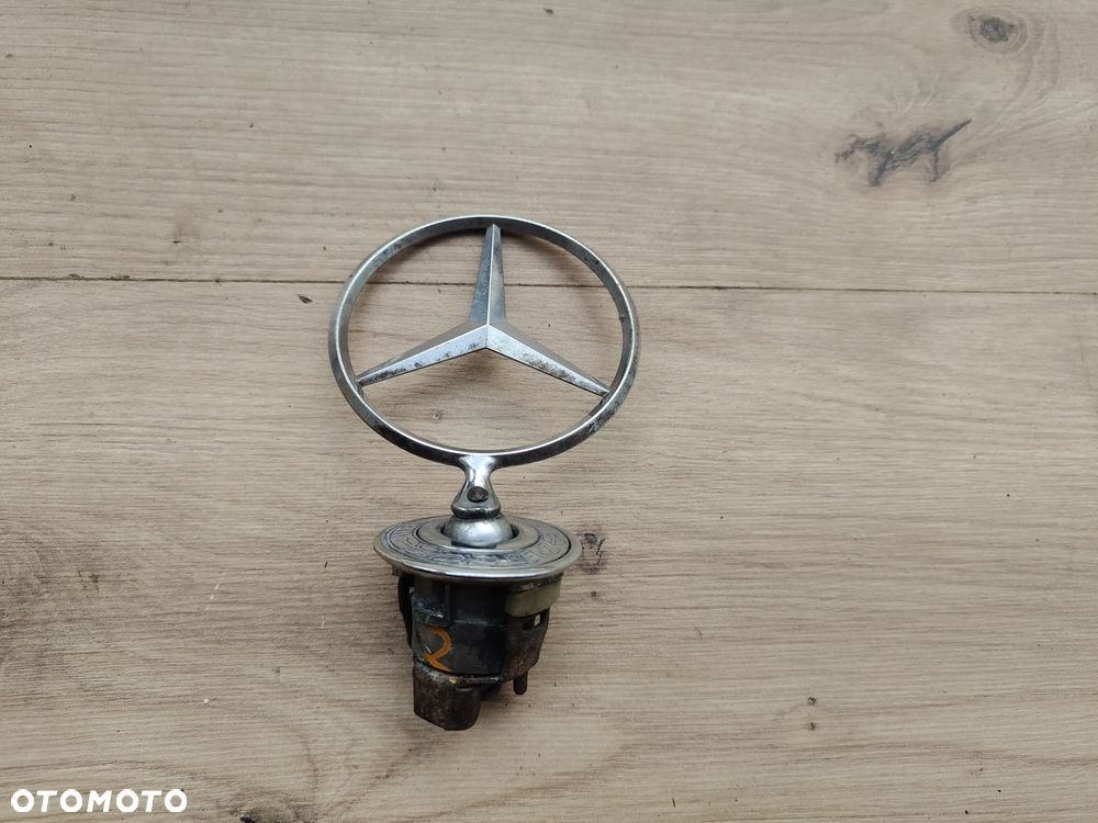 MERCEDES W210 W211 W220 W221 W203 W212 CELOWNIK MASKI EMBLEMAT ZNACZEK - 10