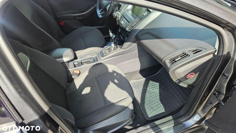 Ford Focus 1.0 EcoBoost Trend - 6