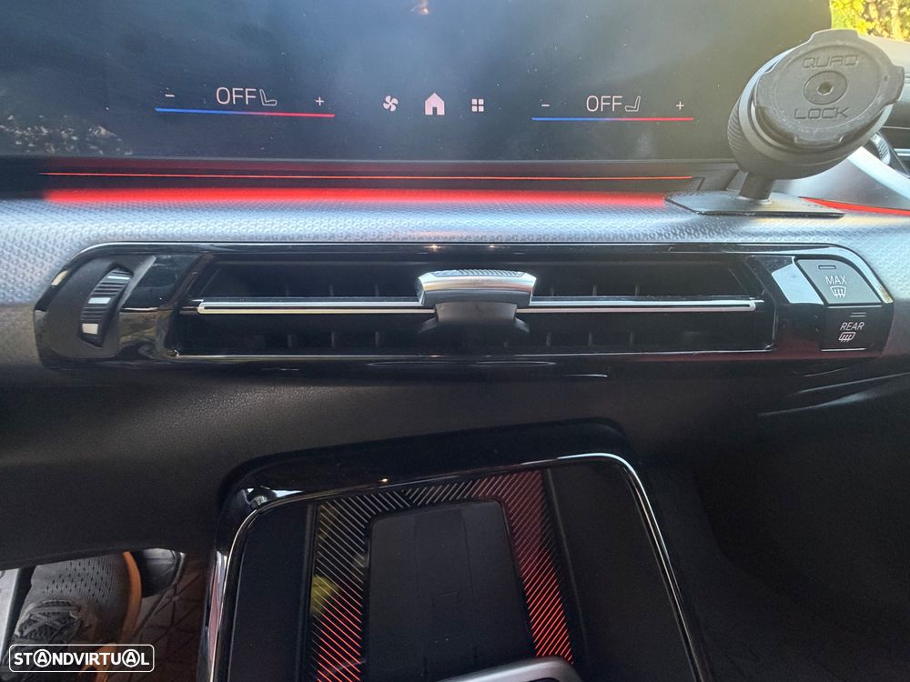BMW X1 sDrive18d Pack Desportivo M - 37