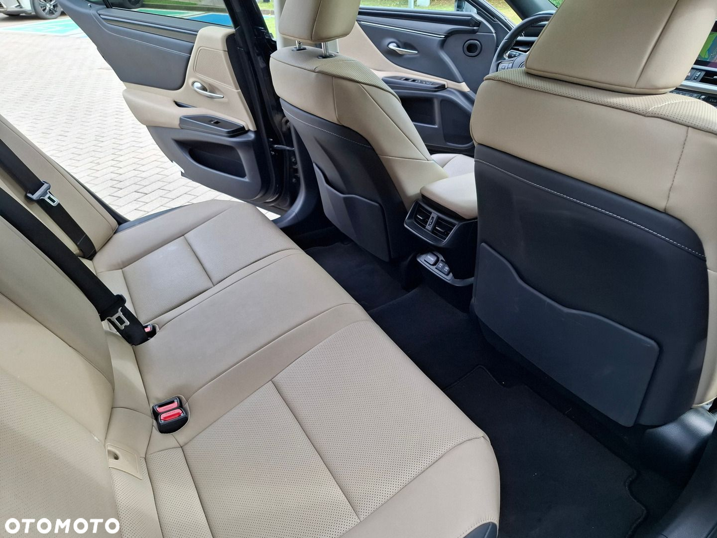 Lexus ES - 18