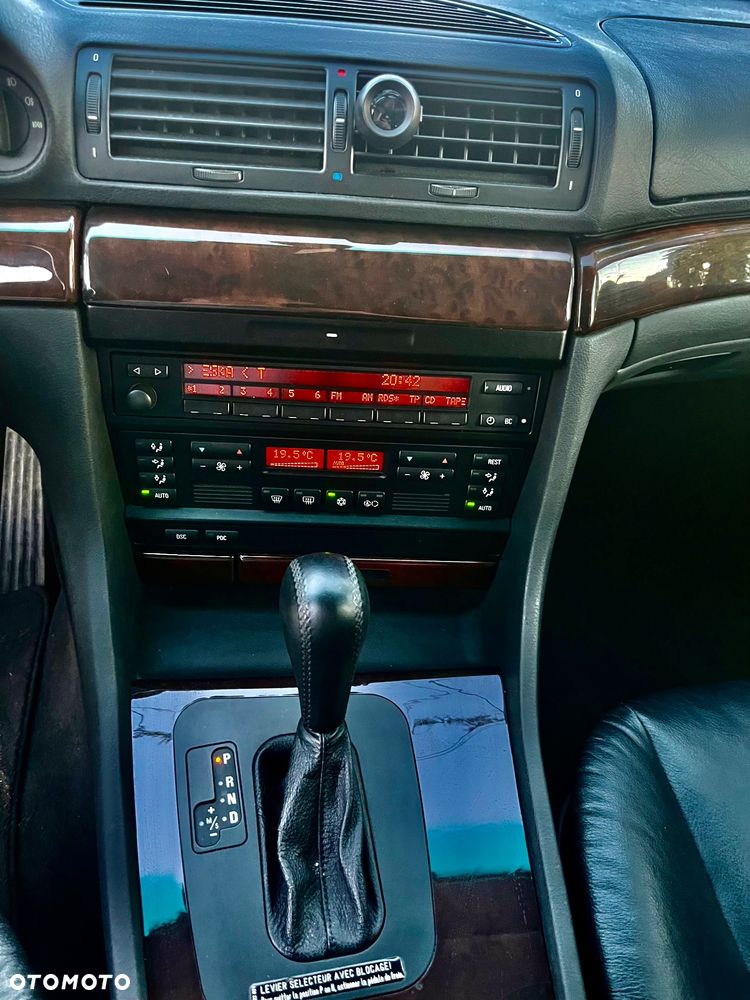 BMW Seria 7 735i L - 20
