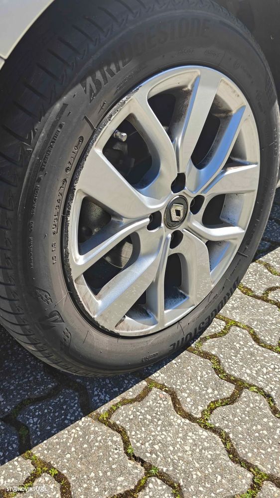 Renault Clio 0.9 TCe Limited - 25