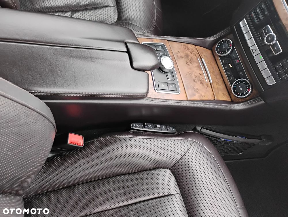 Mercedes-Benz CLS Shooting Brake 350 CDI 4Matic DPF B.EFF 7G-TR Edition 1 - 25