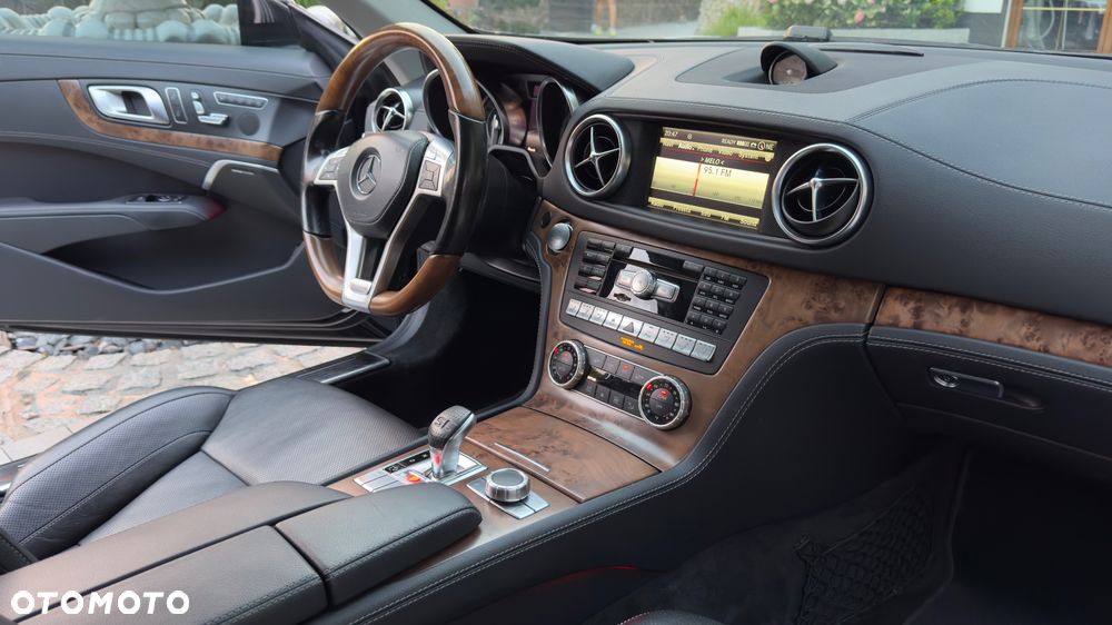 Mercedes-Benz SL 500 9G-TRONIC - 15
