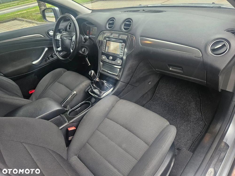 Ford Mondeo 2.0 Trend - 11