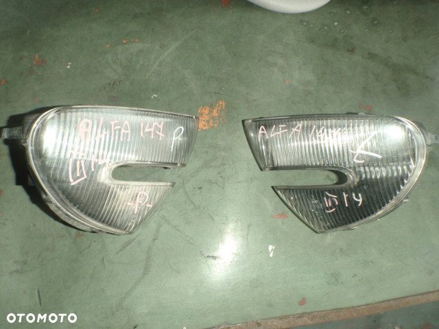 kierunkowskaz kierunek lampa tył halogen alfa romeo 147 156  oryginał - 2