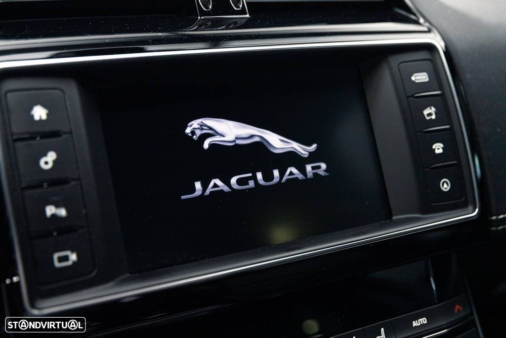 Jaguar XE 2.0 D R-Sport Aut. - 33