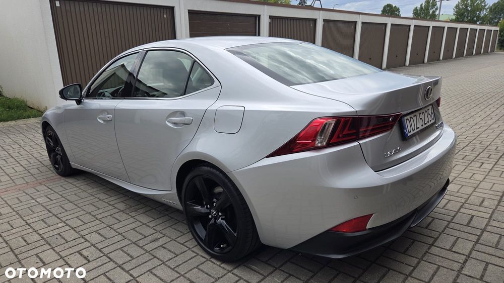 Lexus IS Sport Line - 10