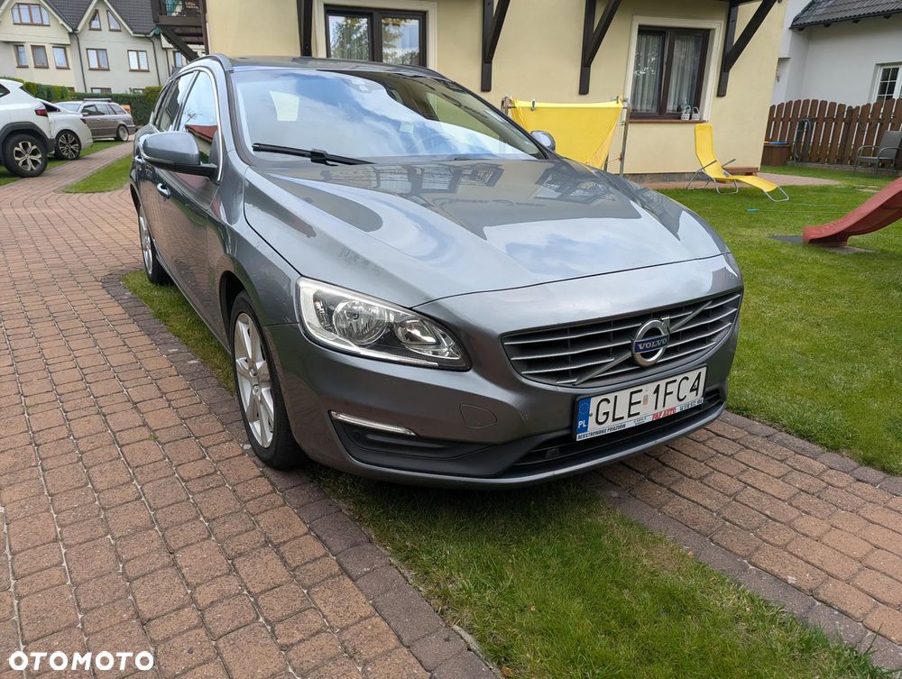 Volvo V60 D3 Geartronic Kinetic - 2