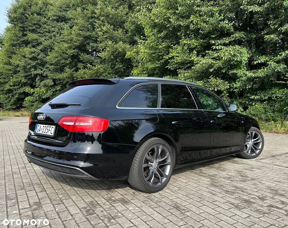 Audi A4 Avant 2.0 TDI DPF quattro S tronic S line Sportpaket - 6