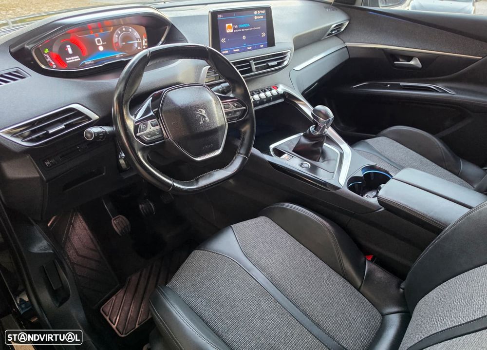 Peugeot 3008 1.2 PureTech Allure - 16