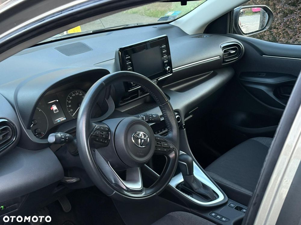 Toyota Yaris - 5