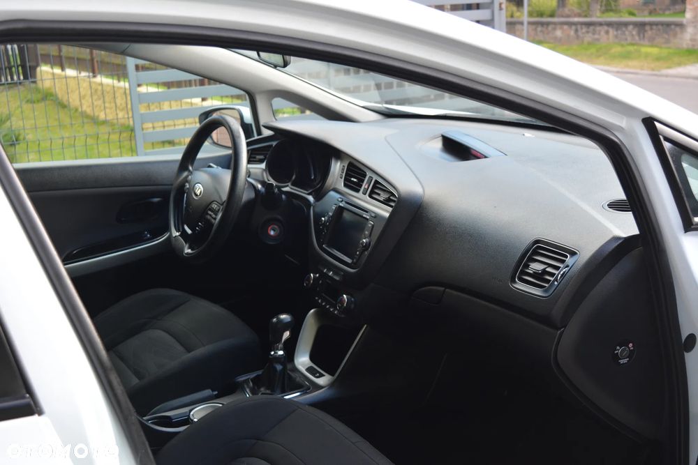 Kia ProCeed 1.4 XL - 10