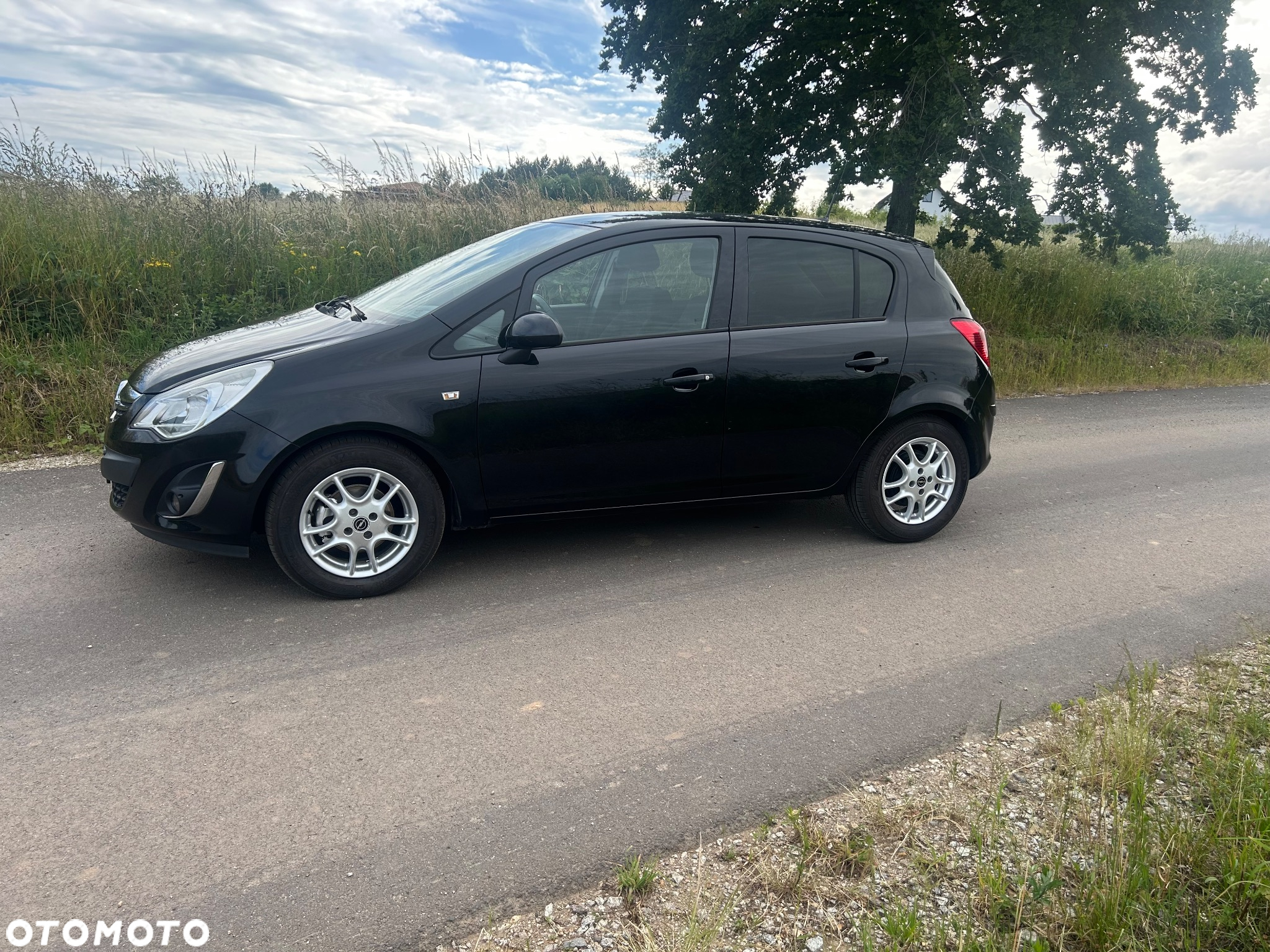 Opel Corsa 1.4 16V Active - 2