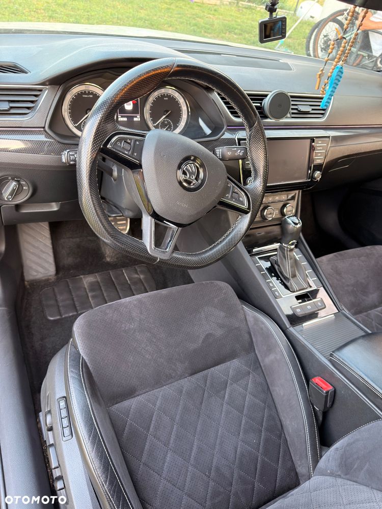 Skoda Superb 2.0 TDI DSG Sportline - 11