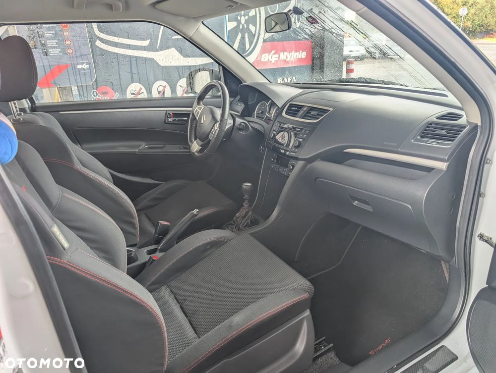 Suzuki Swift 1.6 Sport - 24