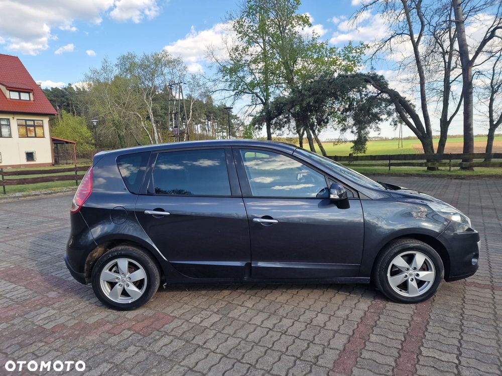 Renault Scenic 1.6 16V Luxe Expression - 4