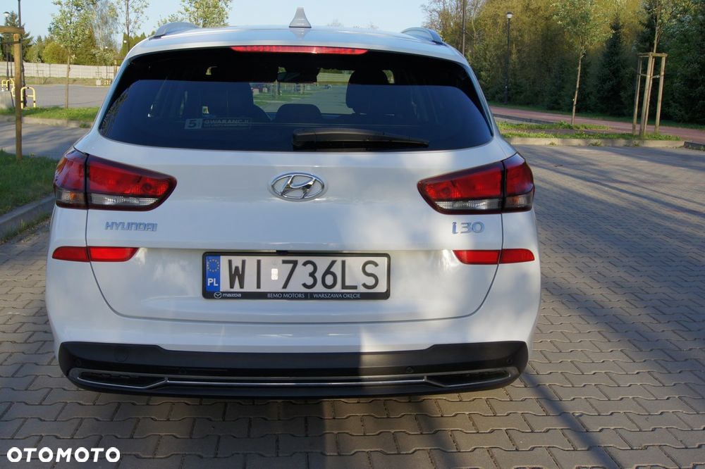 Hyundai i30 1.6 D Comfort - 6