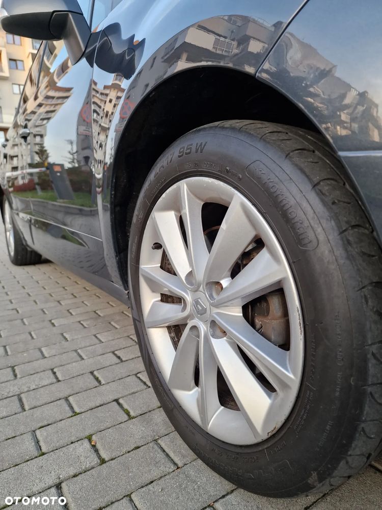 Renault Scenic - 25