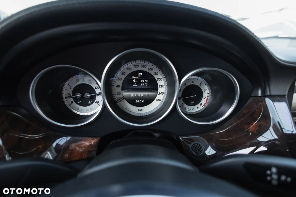 Mercedes-Benz CLS - 26