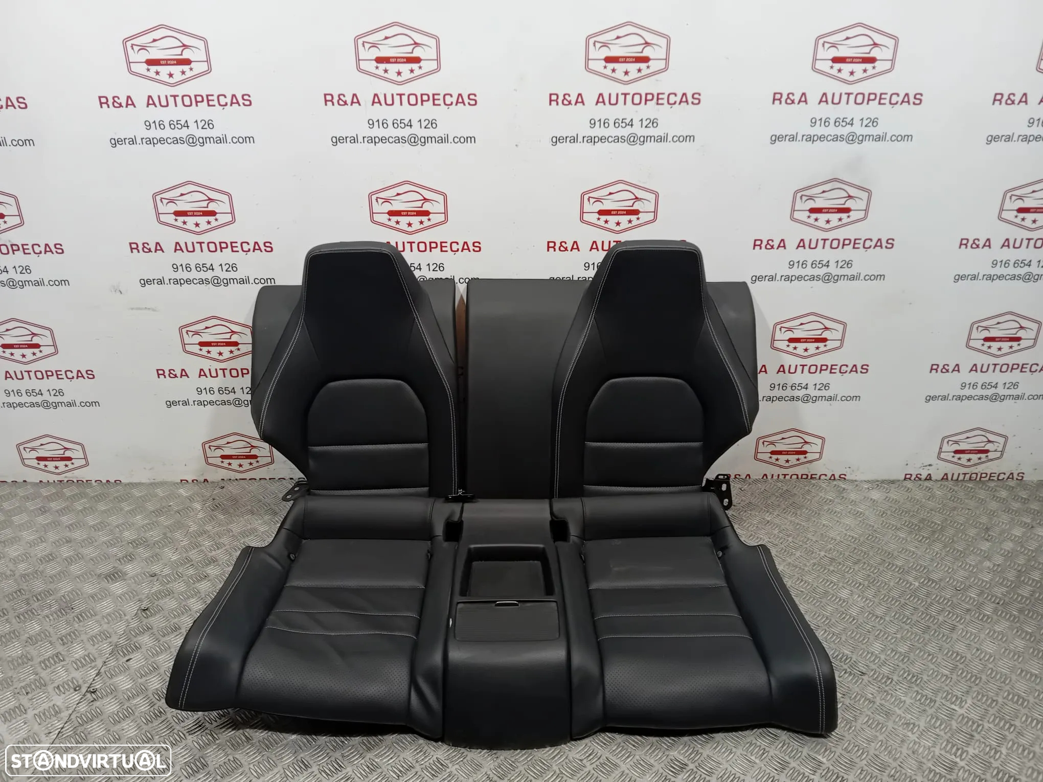 Conjunto de Bancos Mercedes Class E Coupé W207 Elétricos em Pele Original - 2