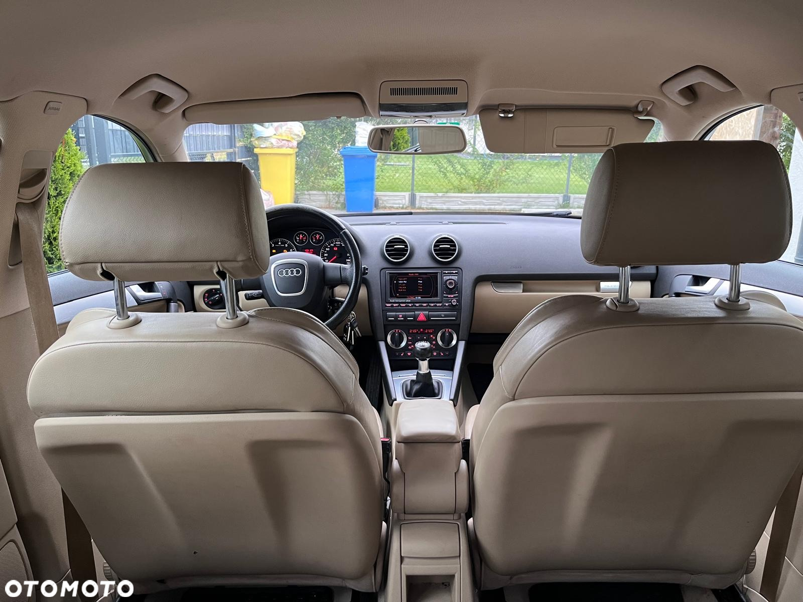 Audi A3 2.0 TFSI quattro Sportback Ambiente - 18