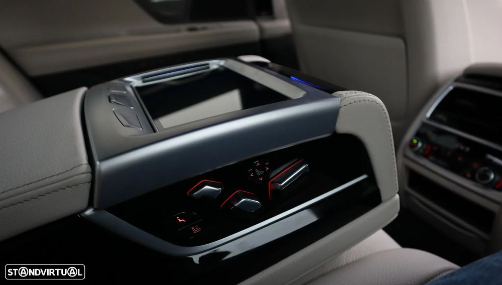 BMW 740 d xDrive Auto - 13