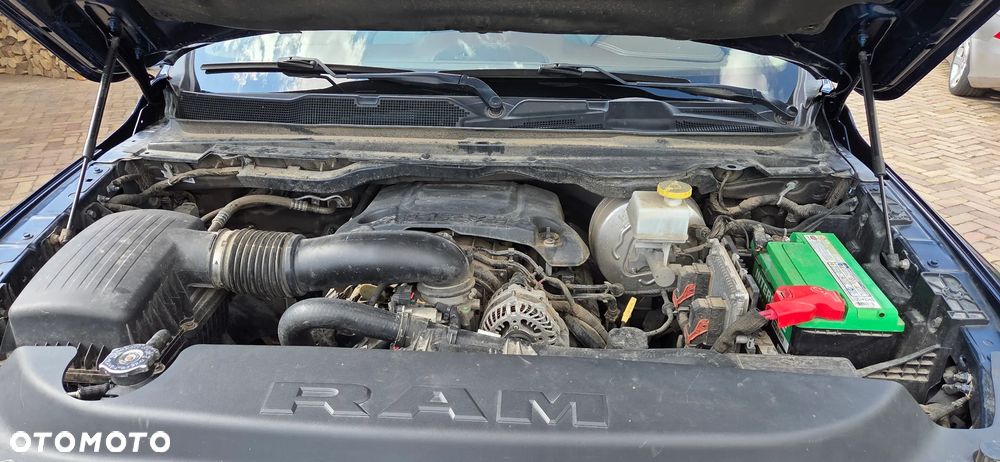 RAM 1500 5.7 Crew Cab Laramie - 10